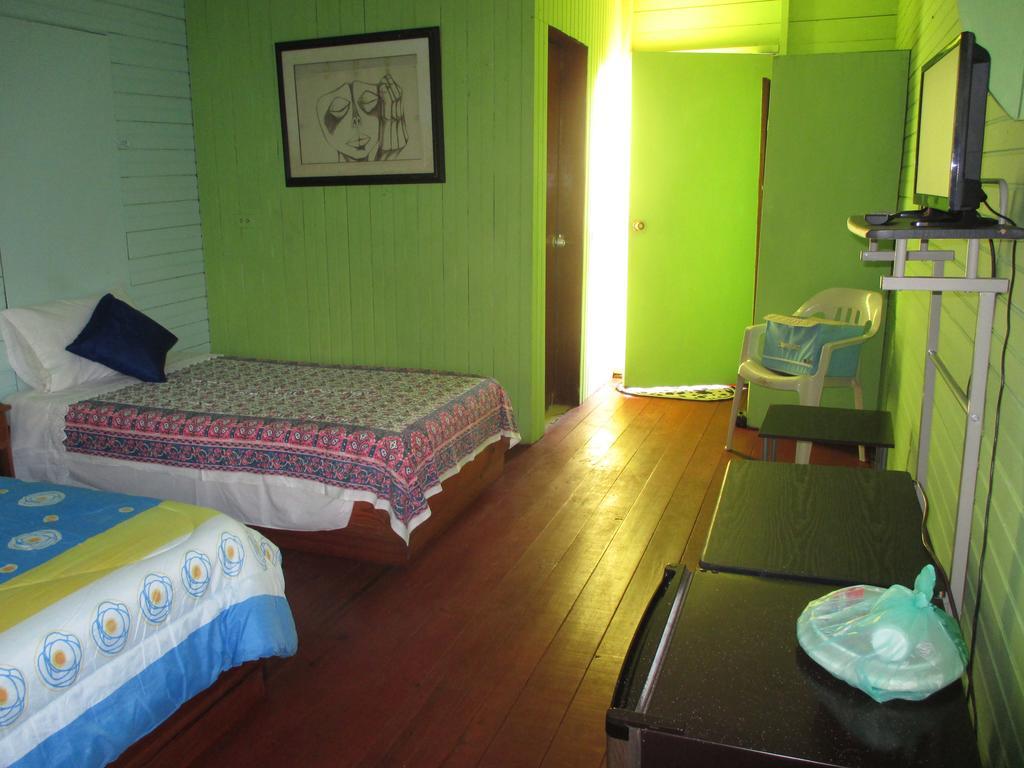 Hotel Flemming Tree Providencia Island Екстериор снимка