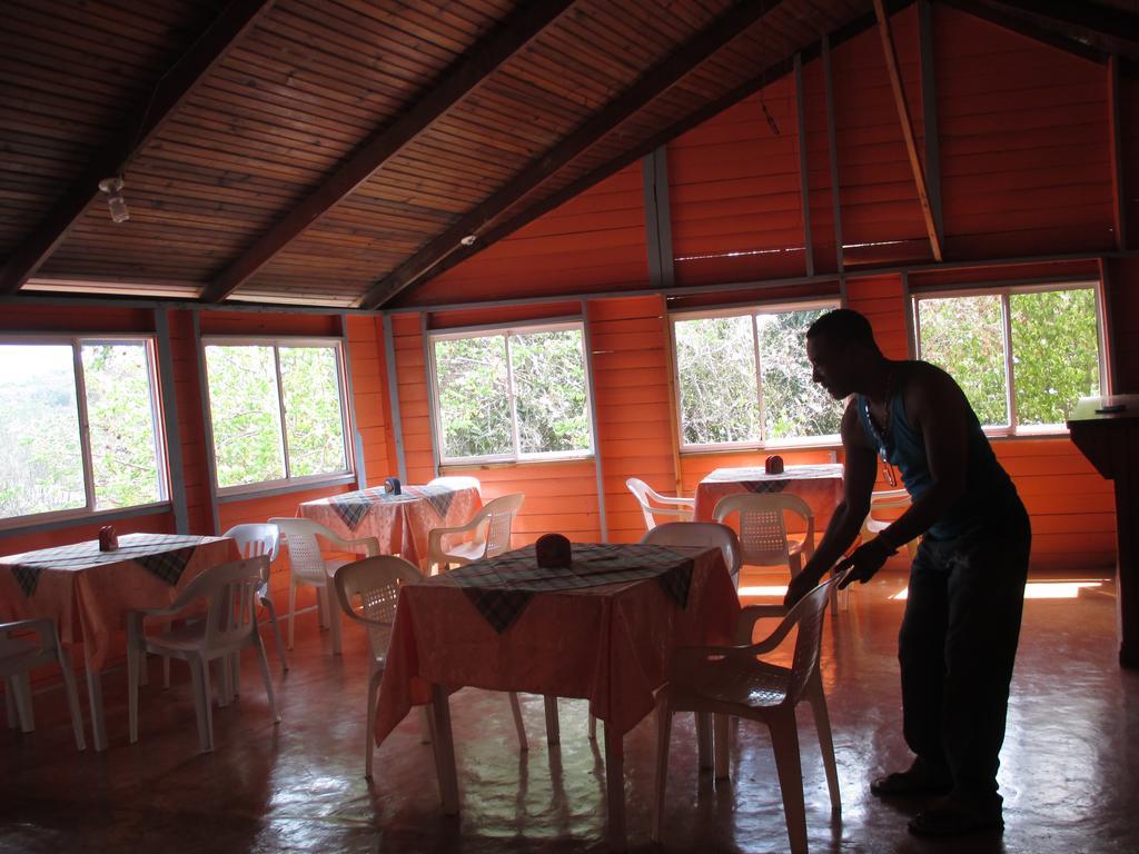 Hotel Flemming Tree Providencia Island Екстериор снимка