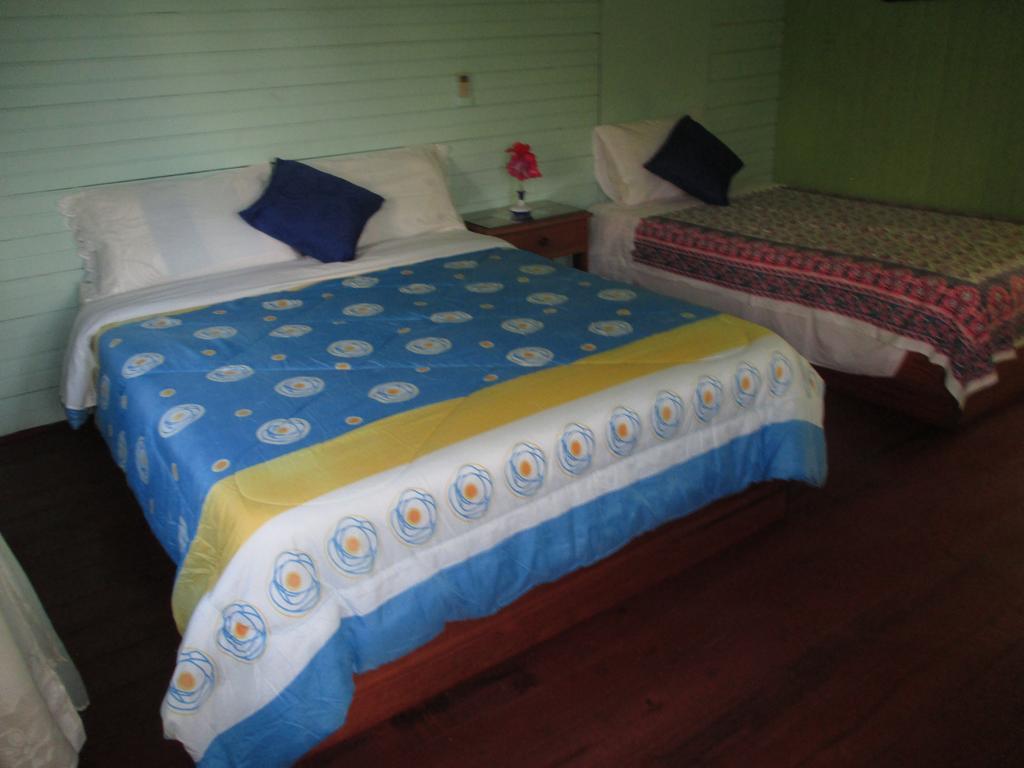 Hotel Flemming Tree Providencia Island Екстериор снимка