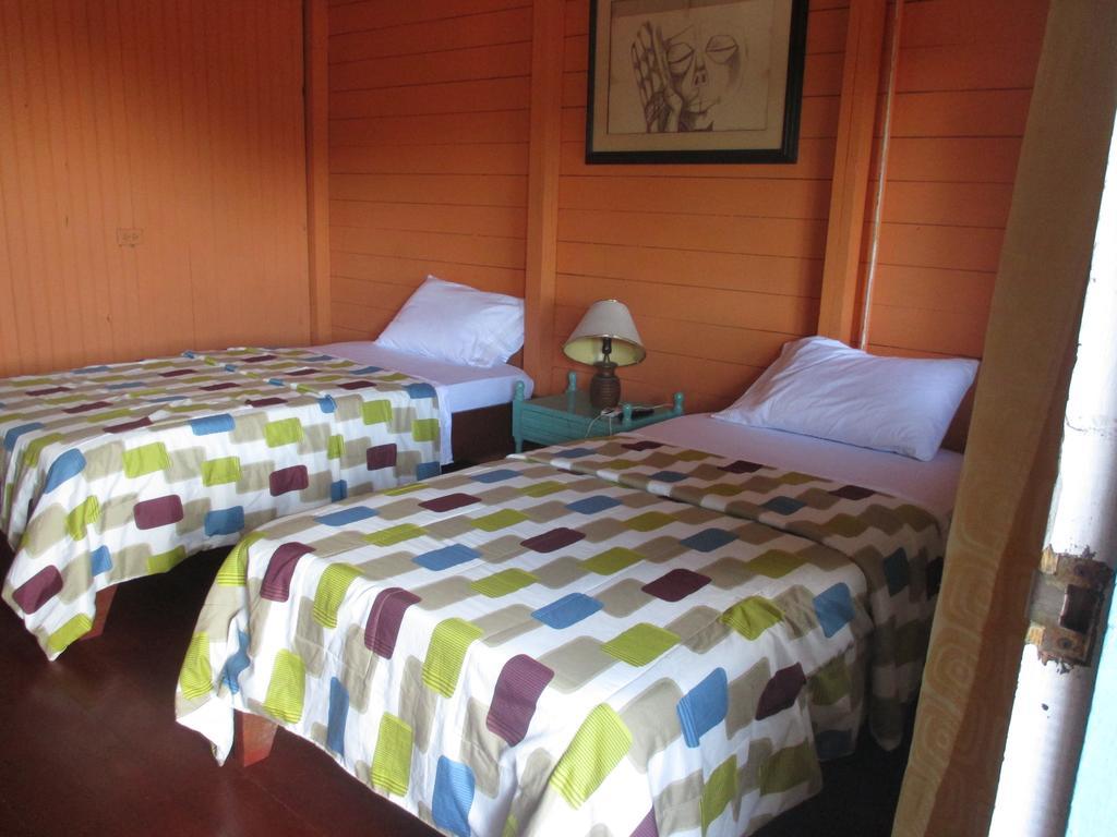 Hotel Flemming Tree Providencia Island Екстериор снимка